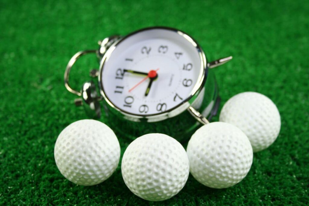 how long do 18 holes of golf take
