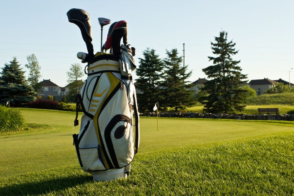 how much does a golf bag cost